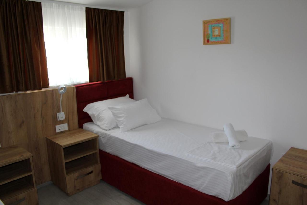 Royal Apartmani Banja Luka Buitenkant foto